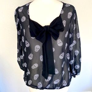 No Boundaries Black Skull Print Blouse
